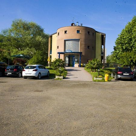 Hotel Il Canneto Porto Ceresio Extérieur photo