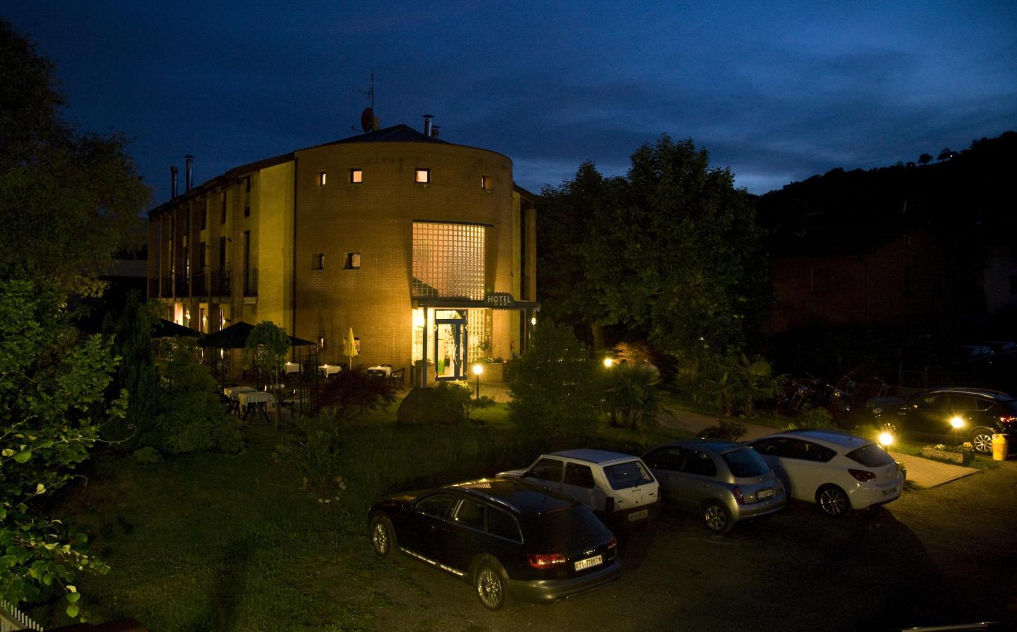 Hotel Il Canneto Porto Ceresio Extérieur photo